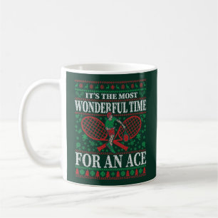 MUG LE FUNNY CHRISTMAS TENNIS CITE UN PEU PLUS DOUX