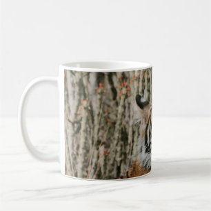 MUG LE TIGER DANS LA SAUVAGE REPOSANT