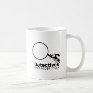 Mug les détectives le font sous couverture