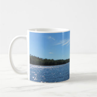 Mug Les eaux bleues de scintillement de Vermilion de