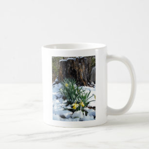 Mug Les jonquilles jaunes dans la neige