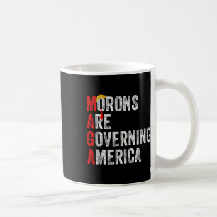 Mug Les Morons dirigent l'Amérique Trump drôle 2024