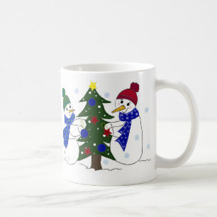 Mug Les neigeurs décorent un sapin de Noël