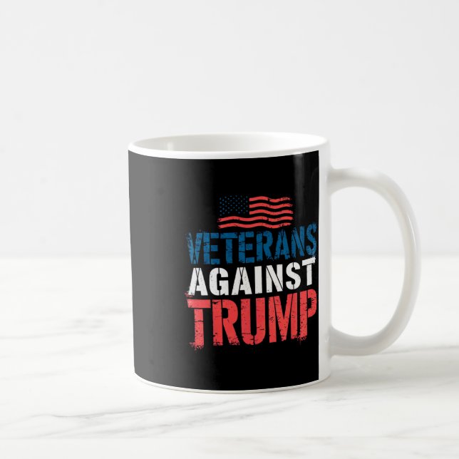 Mug Les vétérans contre la Constitution Trump contre l (Droite)