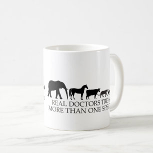 Mug Les vrais médecins (vétérinaires) traitent plus