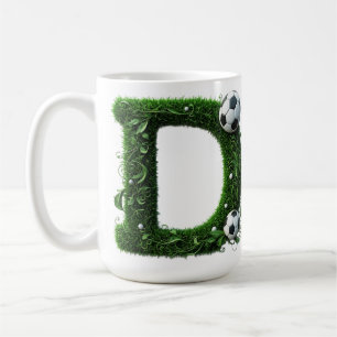 Mug Lettre D en topiaire de gazon vert avec ballon de