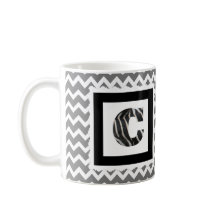 Lettre d'impression de zèbre "C" sur Chevron
