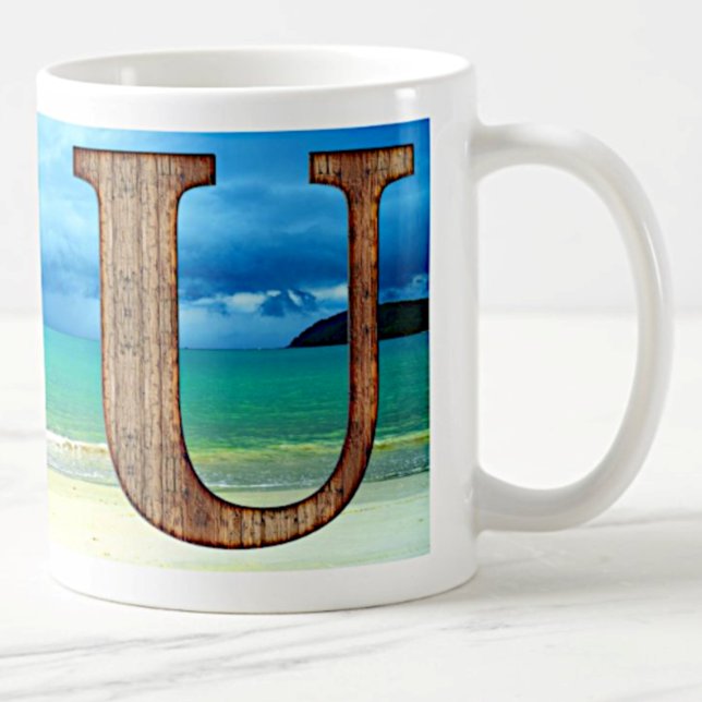 Mug Lettre initiale en bois U Beach Ocean Scene (Créateur téléchargé)