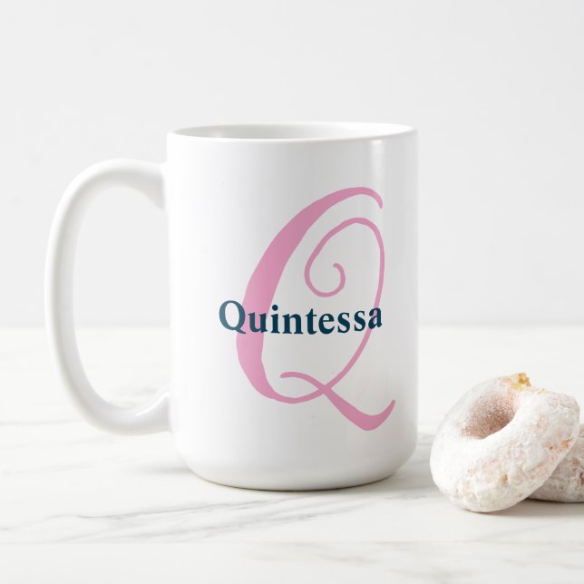 Mug Lettre monographique rose personnalisée Q Nom pers (Avec donut)
