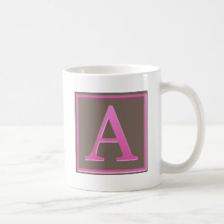 Mug Lettre rose et Brown un monogramme