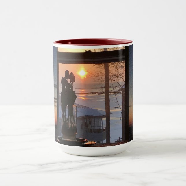 Mug Lever du soleil, tulipes et lac gelé (Centre)
