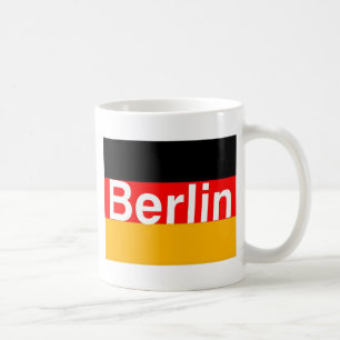 Mug Logo de Berlin dans le blanc sur le drapeau