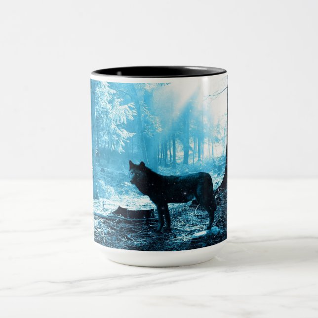 Mug Loup noir seul dans la forêt (Centre)