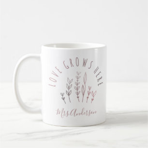 Mug Love Grows ici Jardin avec nom