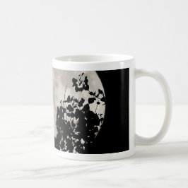 Mug Lune derrière feuilles sombres