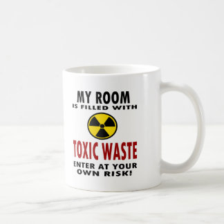 Mug Ma pièce est remplie de déchets toxiques