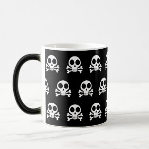 Mug Magic Crâne éffrayant sur un arrière - plan noir