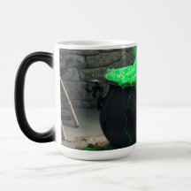 Halloween en cauldron de sorcière bouillonnante