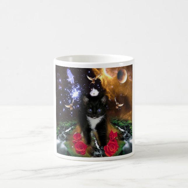 Mug Magic La conscience universelle est Kitty féroce (Centre)