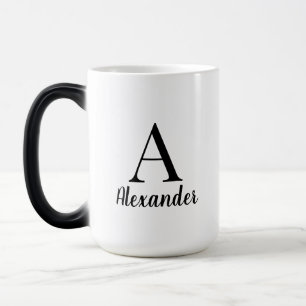 Mug Magic Nom du monogramme noir moderne personnalisé