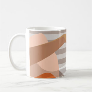 Mug Main des femmes poussant le bouton snooze du révei