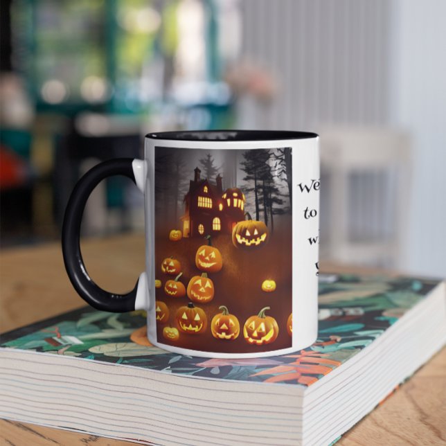 Mug Maison d'Halloween déplaisante (Créateur téléchargé)