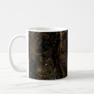 Mug Marbre noir, veines dorées, texture.