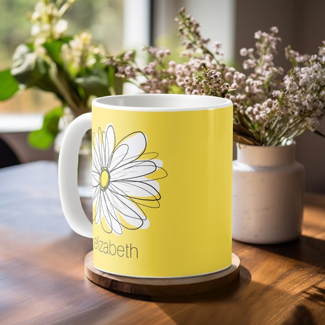 Mug Marguerite lunaire jaune et blanc avec texte perso (Whimsical Daisy mug with personalized name - makes a great gift!)