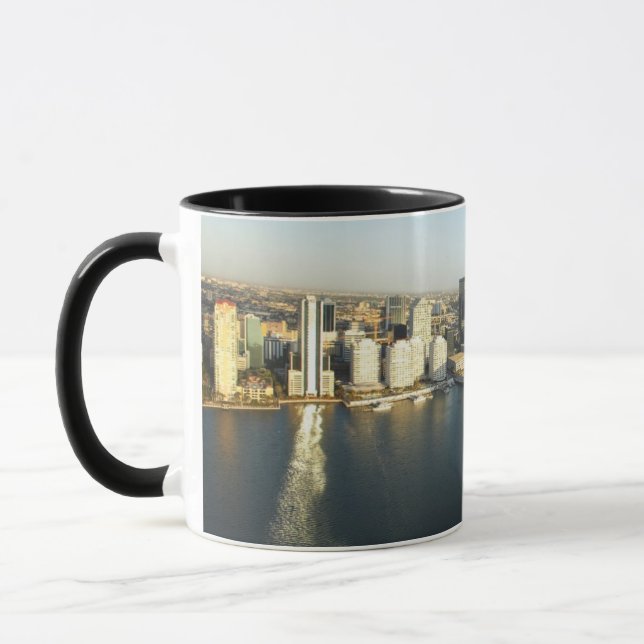 Mug Mars 2006. (Gauche)