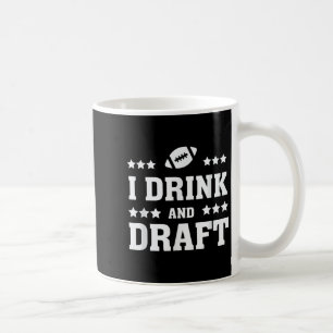 Mug Mens Je Bois Et Ébauche Drôle Imaginaire Football
