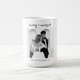 Mug Merry & Married - Personalized Newlywed Christmas 