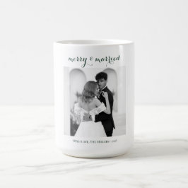 Mug Merry & Married - Personalized Newlywed Christmas 