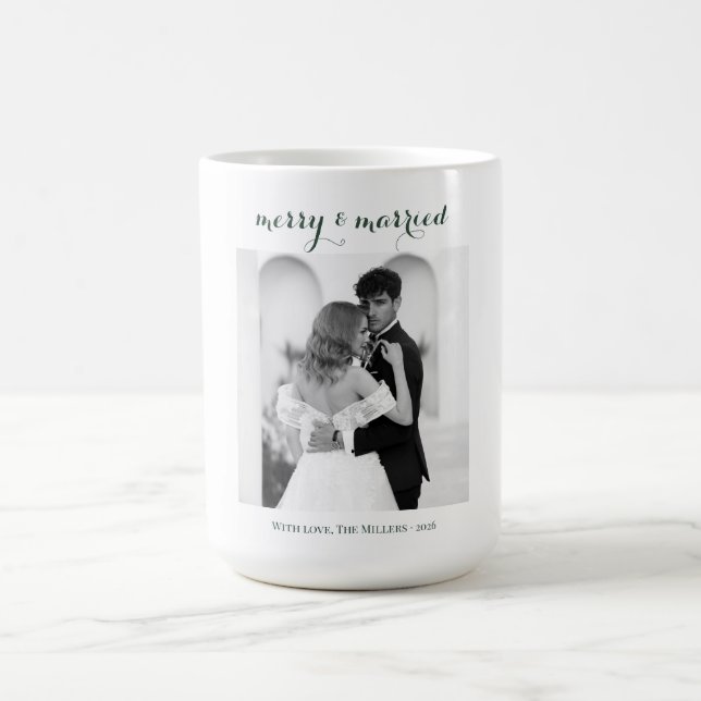 Mug Merry & Married - Personalized Newlywed Christmas  (Centre)