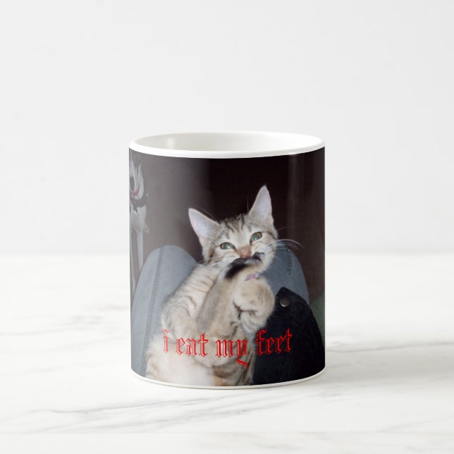 Mug MES IMAGES 018, je mange mes pieds (Centre)