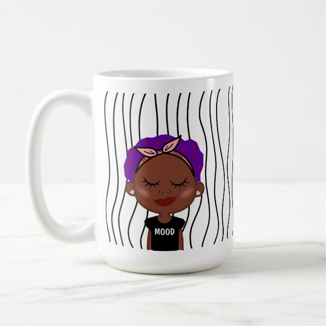 Mug Mignonne Femme Qui Soupçonne A Frappé De La Mug. C (Gauche)
