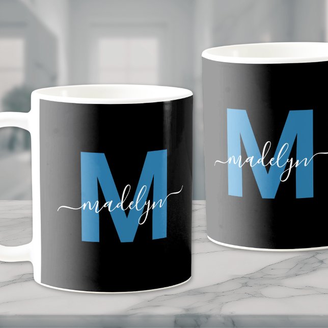 Mug Monogramme de nom initial bleu (Blue Initial Name Monogram Coffee Mug )