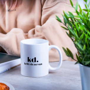 Mug Monogramme moderne et nom Conception minimaliste
