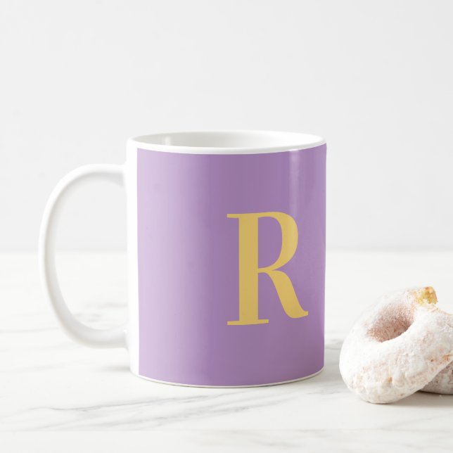 Mug Monogramme moderne violet Lilac (Avec donut)