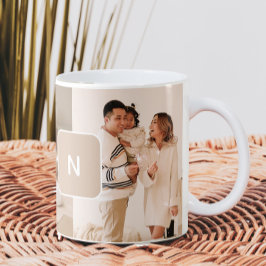 Mug Monogramme neutre simple à deux photos