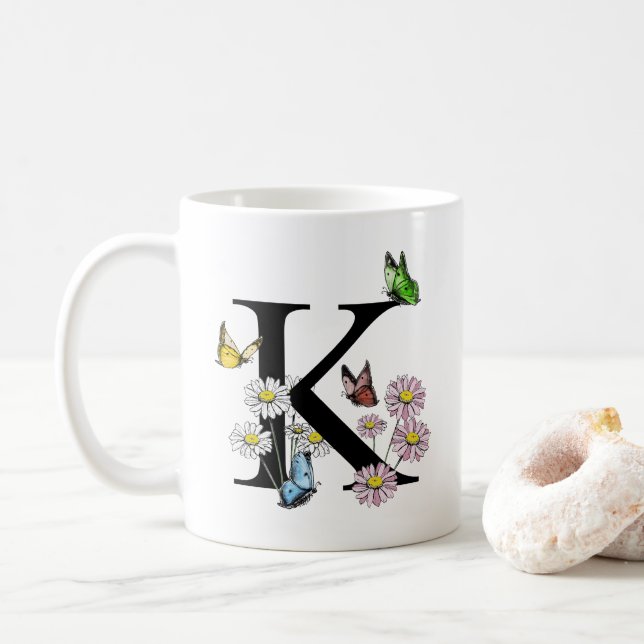 Mug Monogramme papillon aquarelle lettre K floral (Avec donut)