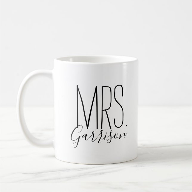 Mug Monogramme personnalisé de Mme, simple et doux (Gauche)