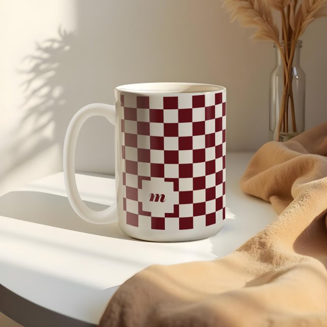 Mug Monogramme Retro Moderne À damiers Motif Personnal (Retro Modern Chequered Pattern Custom Monogram Coffee Mug)