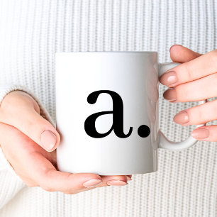 Mug Monogramme Simple Elegant Noir Blanc Nom initial