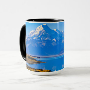 Mug Mont Cook surplombant le lac Pukaki, NZ