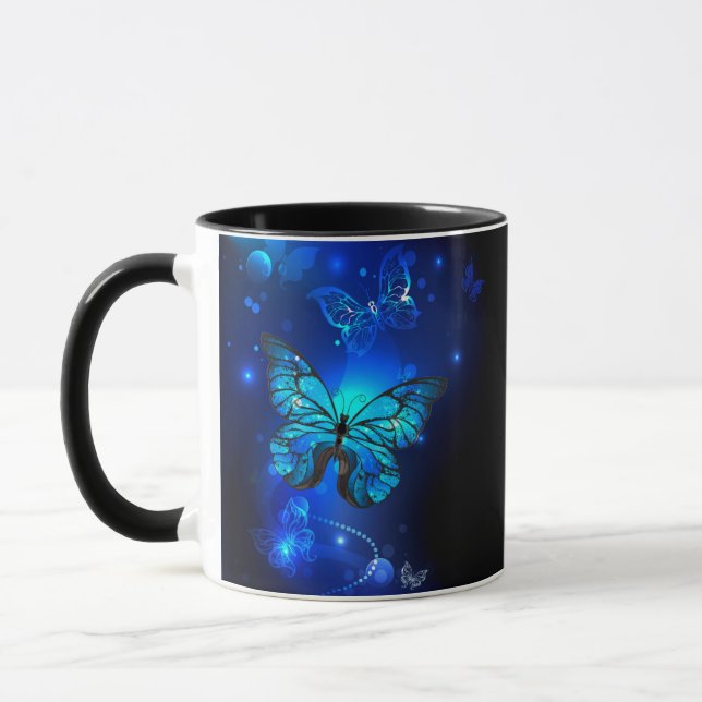 Mug Morpho Butterfly in the Dark Background (Gauche)