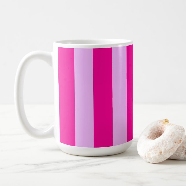 Mug Motif de bande verticale rose et magenta (Avec donut)