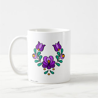 Mug Motif hongrois de broderie, "Matyó" - violet