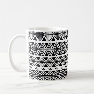 Mug motif tribal vintage avec main noire et blanche d