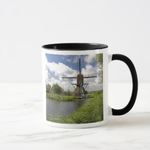 Mug Moulin à vent le long d'un canal à l'est de Leid