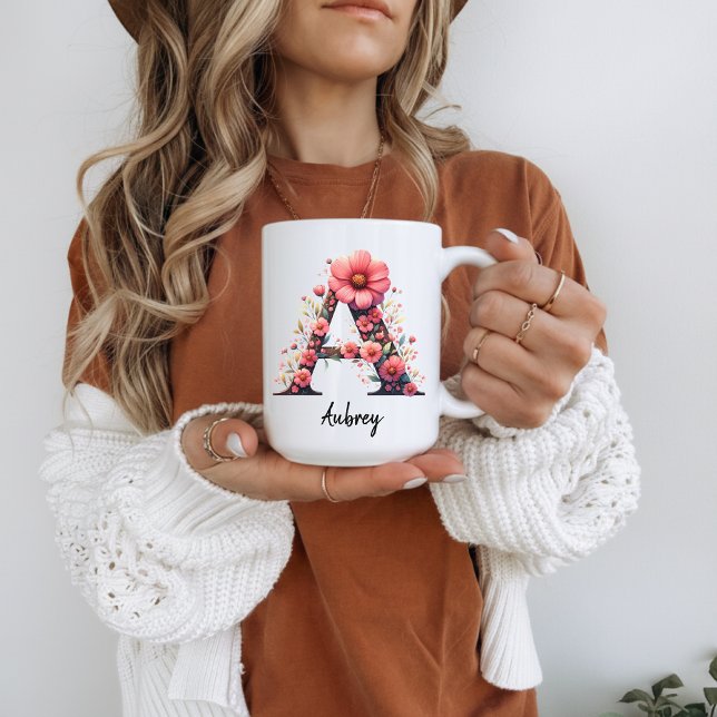 Mug Mugue à monogramme floral avec initiale de nom, Ca (Floral coworker gift mug, floral birthday mug, personalized mug for friend, birth flower coffee cup,)